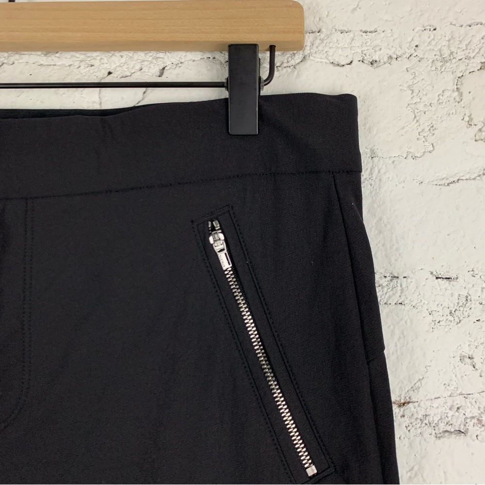 Athleta Black Straight Leg Pants - Picture 4 of 13
